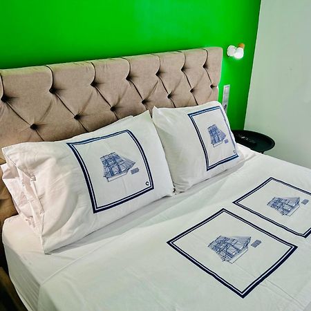 Casa Verde Di Giorgio 10 Mins Walk From Piraeus Port Ngoại thất bức ảnh