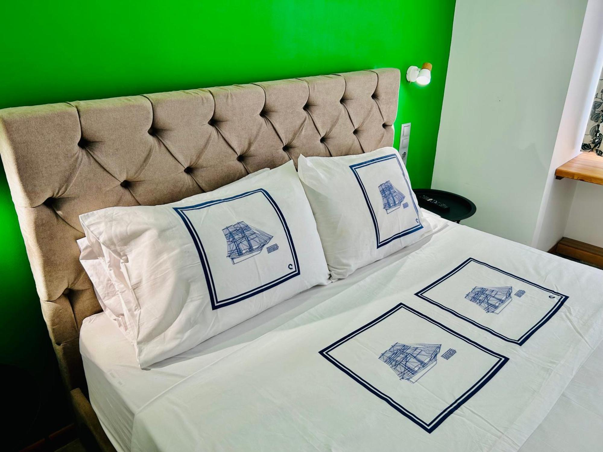 Casa Verde Di Giorgio 10 Mins Walk From Piraeus Port Ngoại thất bức ảnh